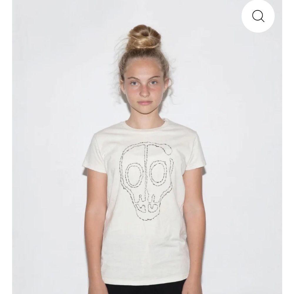 nununu Cream Skull Graphic Tee UNISEX